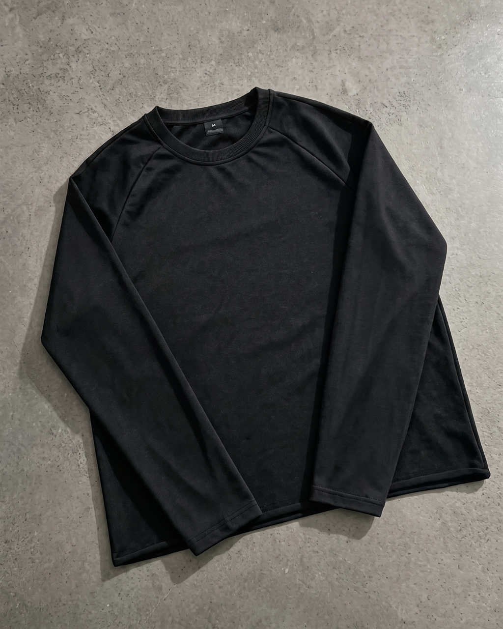 black full sleeves tee