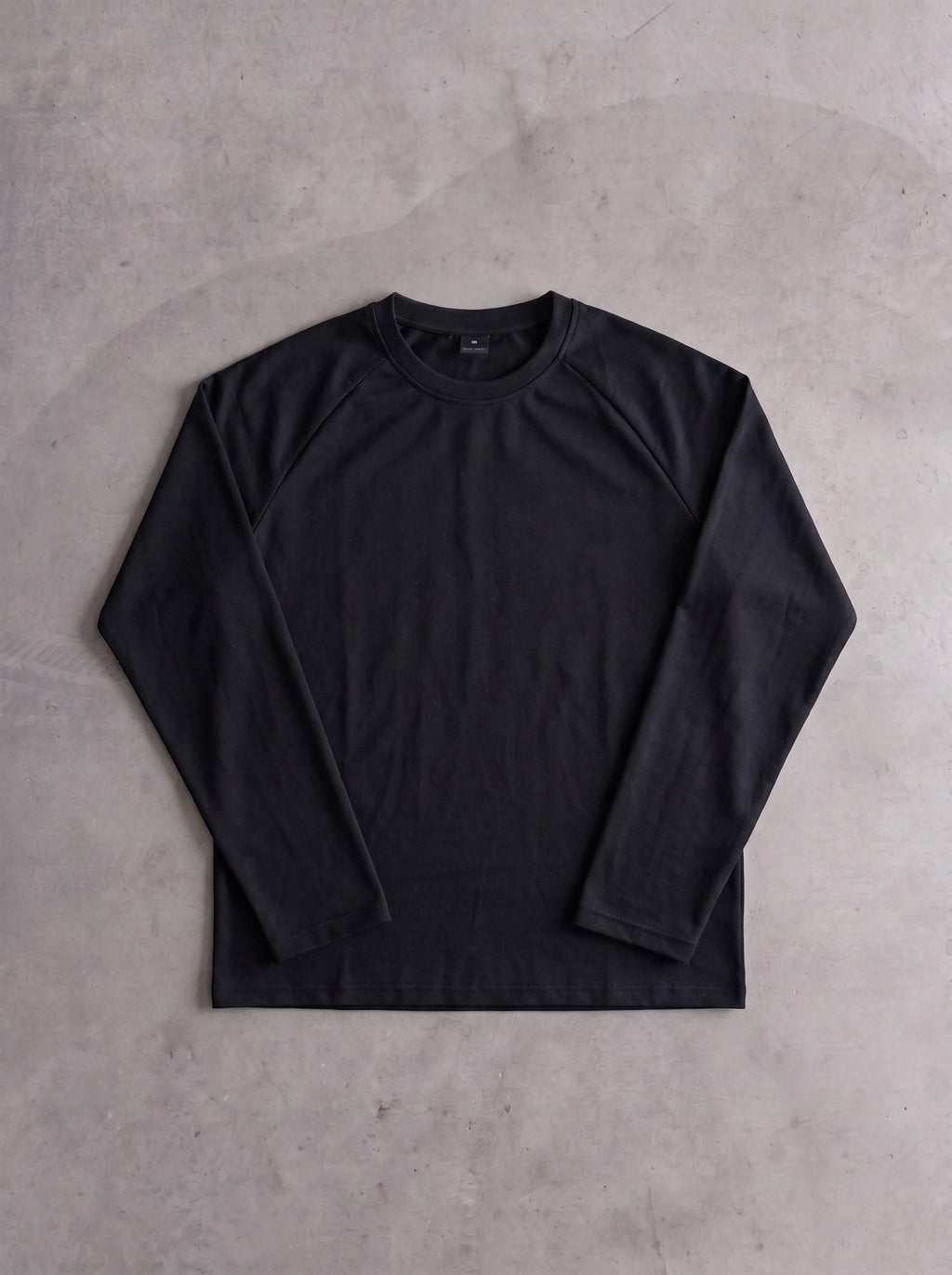 black full sleeves tee